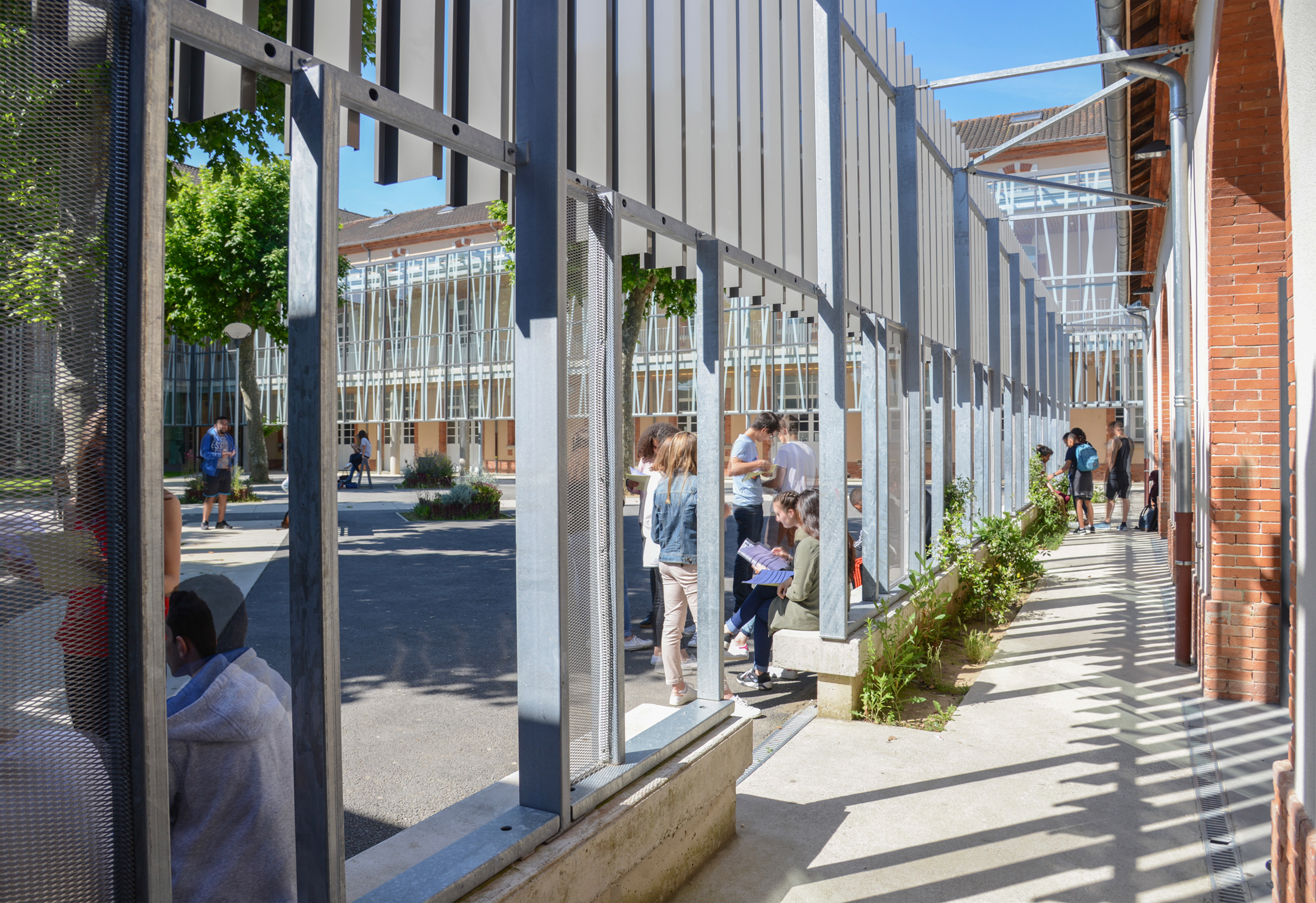Lycée Gaillac récréation animée