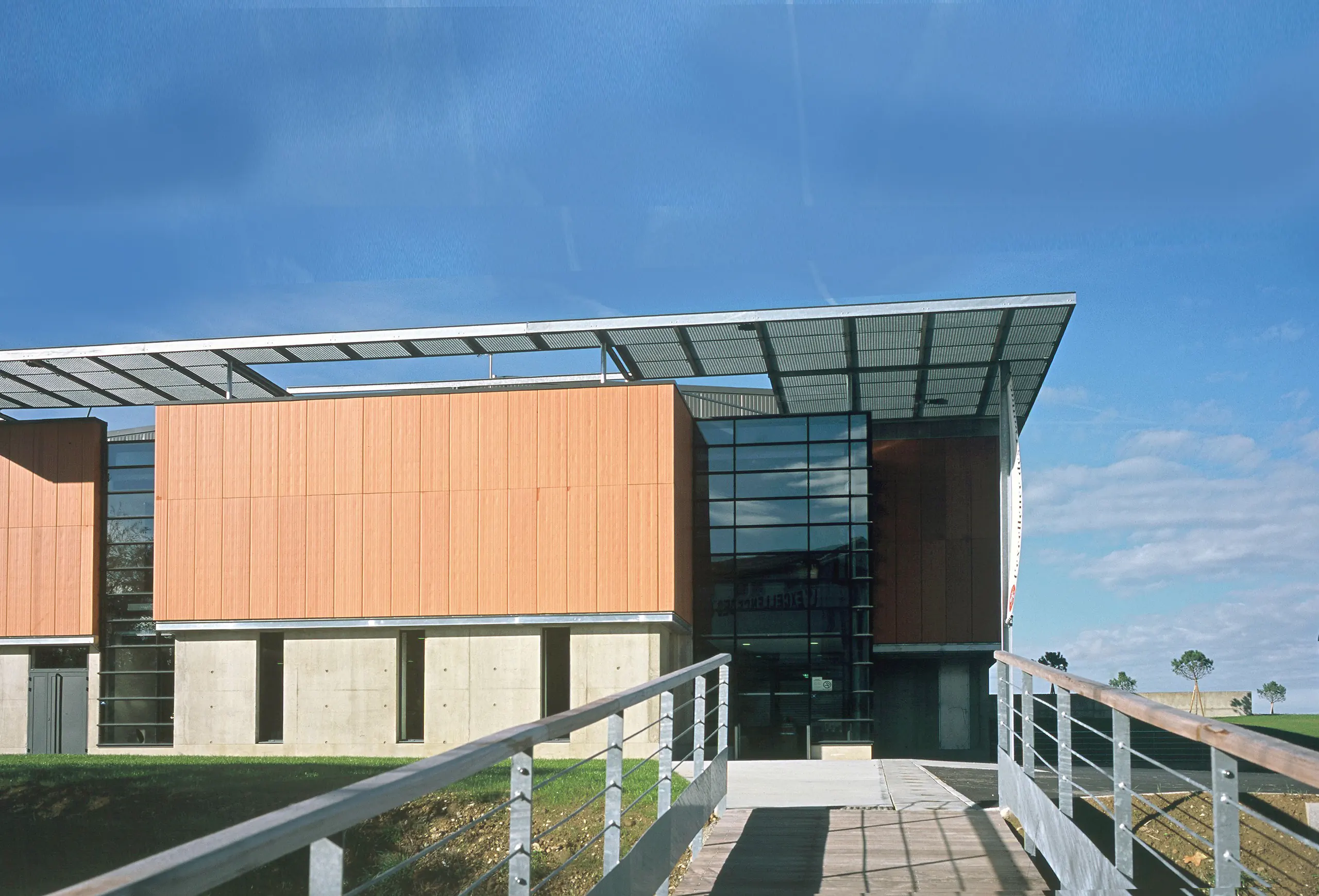Cave de Técou bâtiment