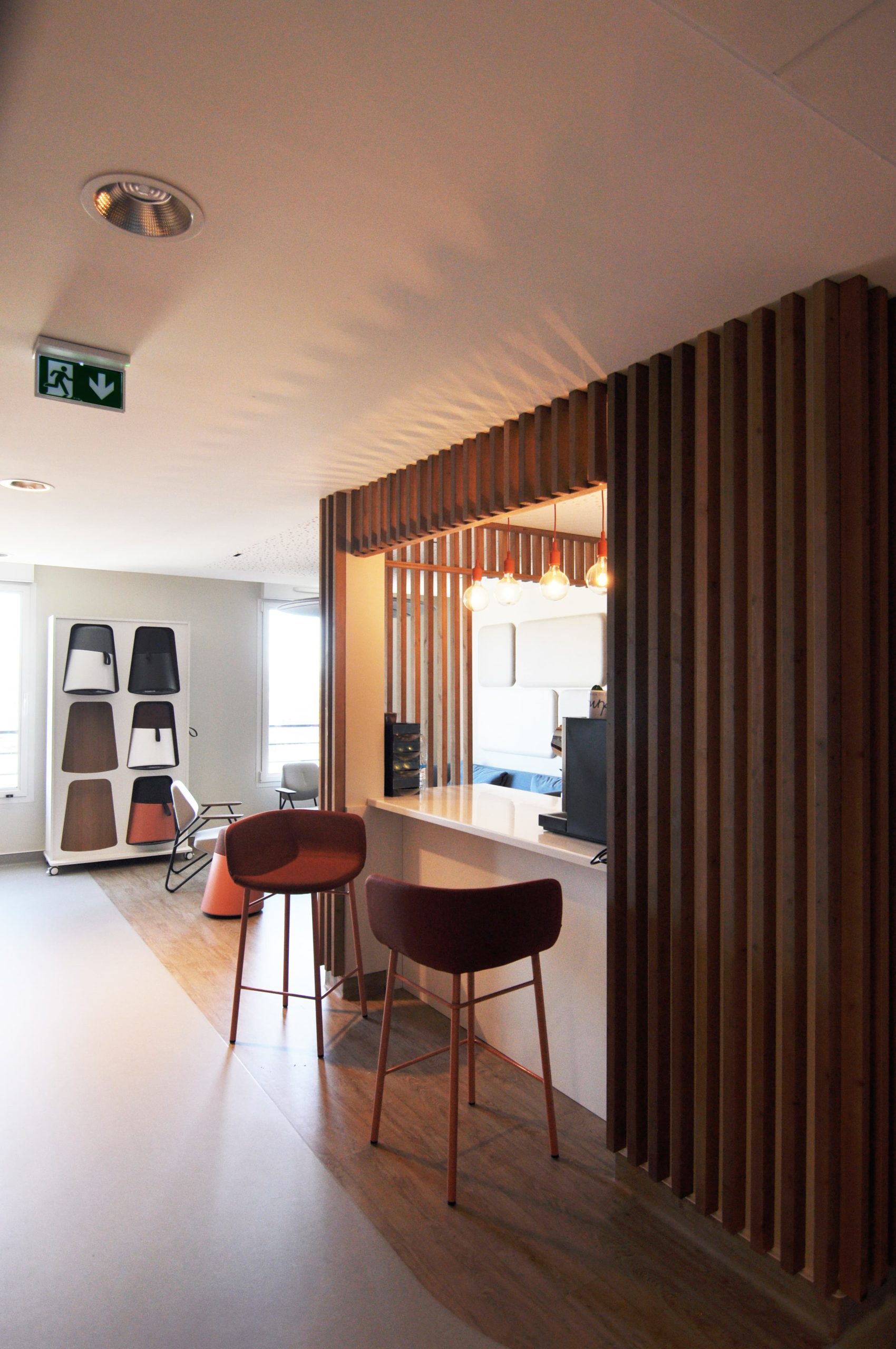 Clinique des Minimes coin café vue d'ensemble