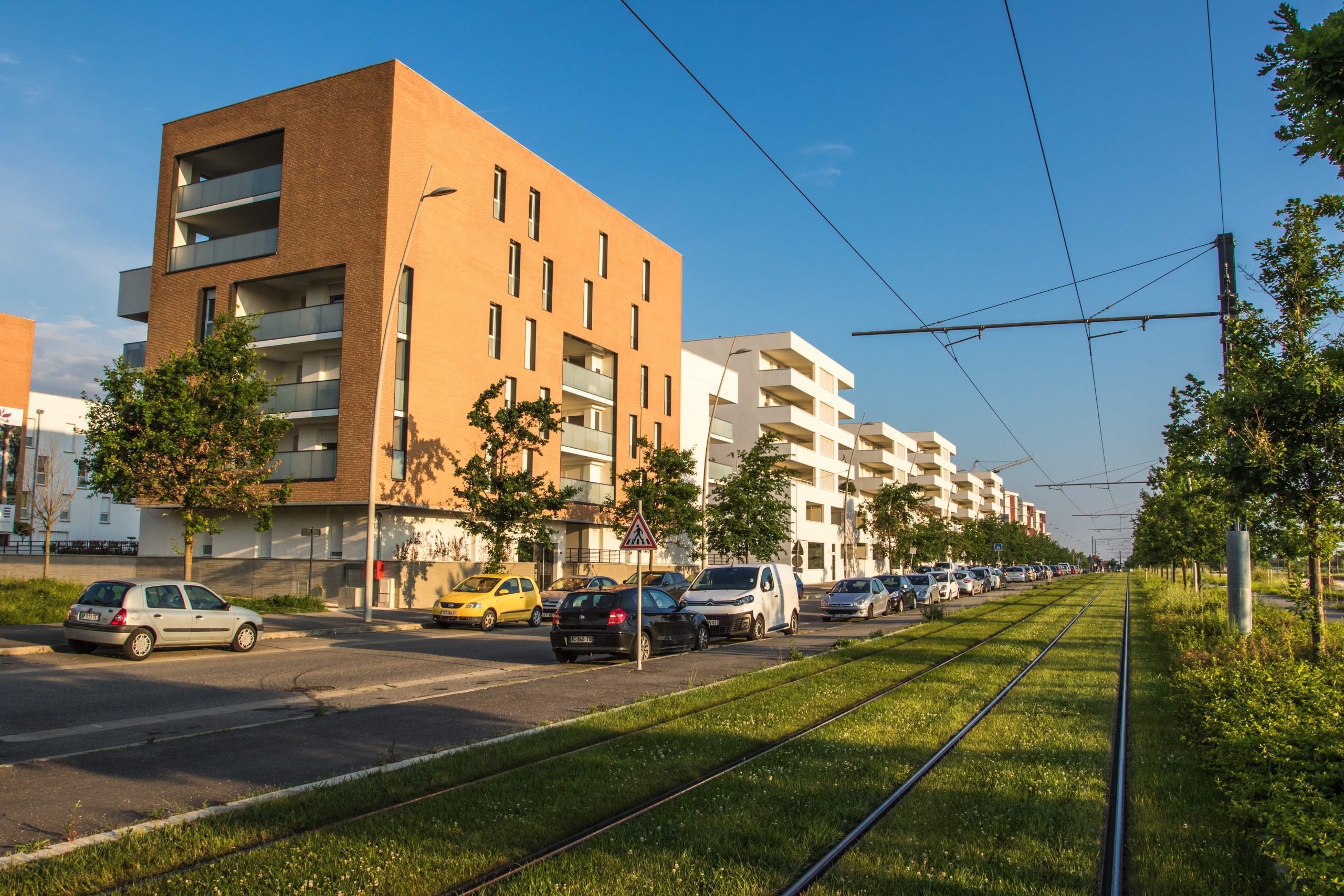 Les Jardins d'Elena vue rails tramway