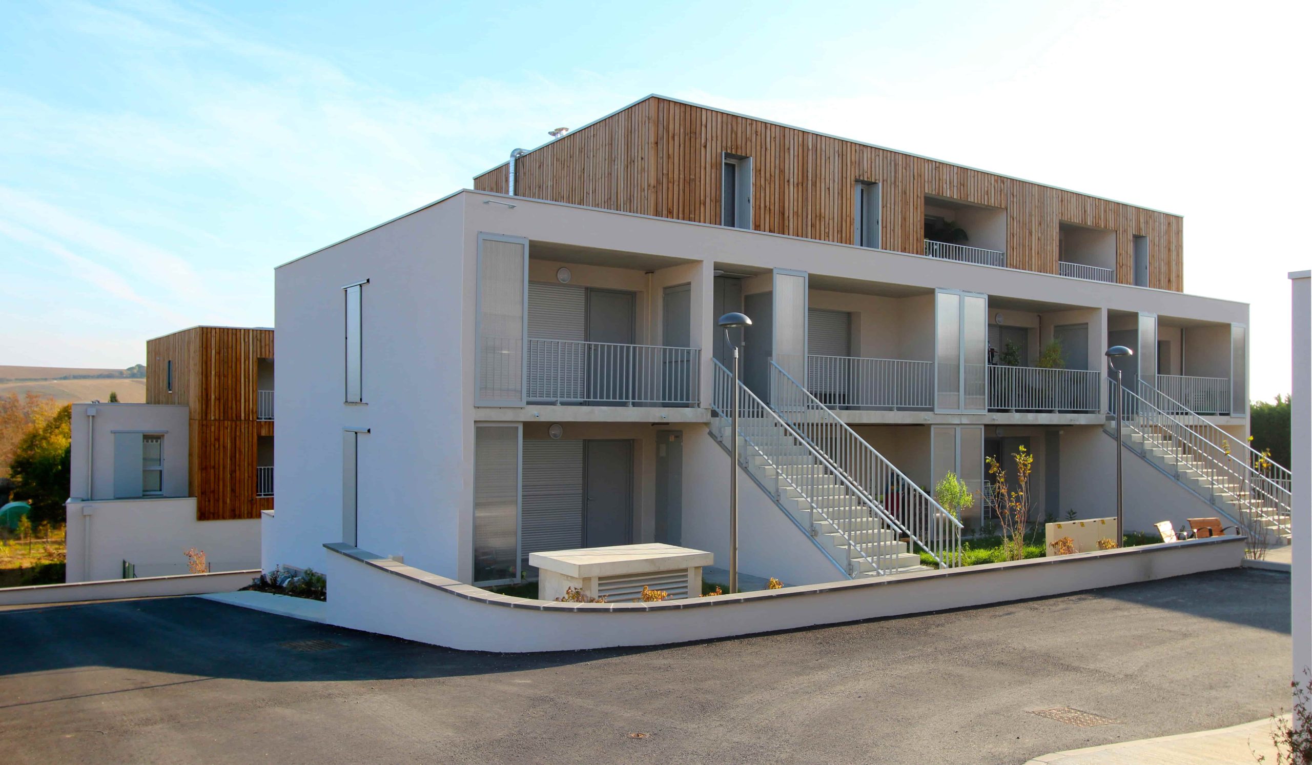 Résidence Le clos des Mûriers et les Magnans vue d'ensemble bâtiment