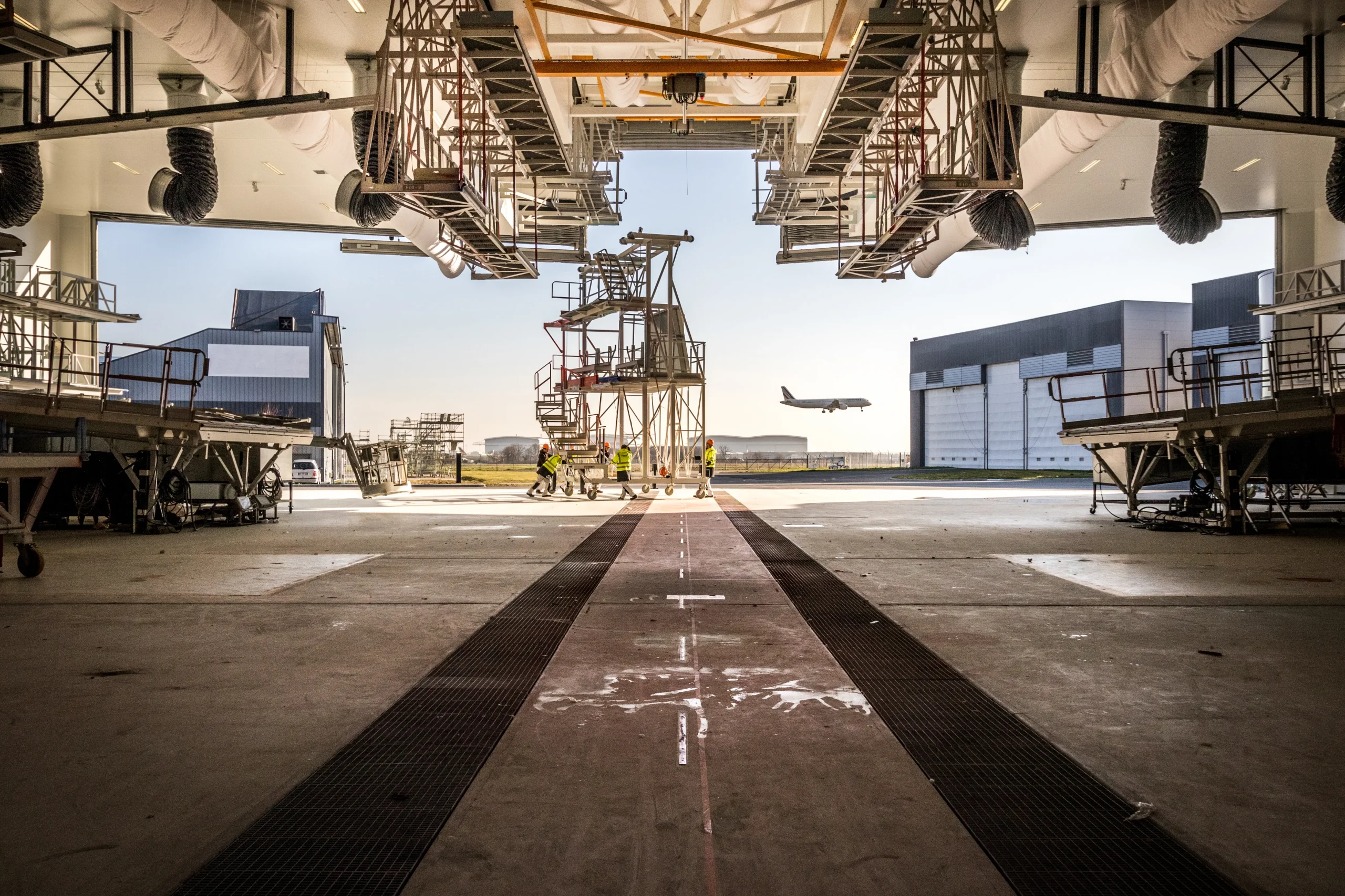 Sabena SA halle de peinture, avion en vol